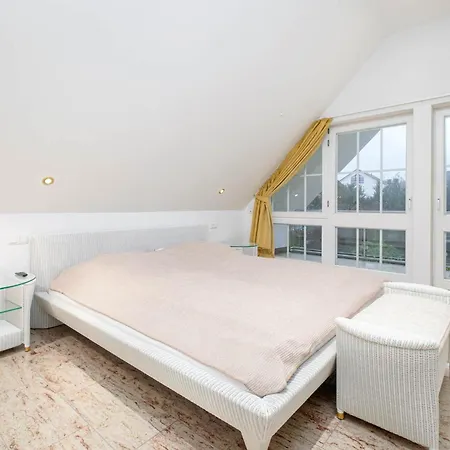 Gaestehaus Nina 2, App 1, Links *