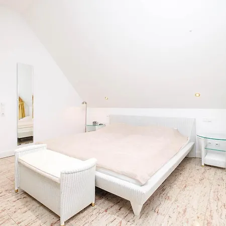 Gaestehaus Nina 2, App 1, Links Feriehus